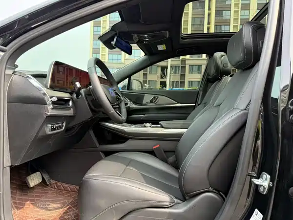 Cadillac XT5 2025