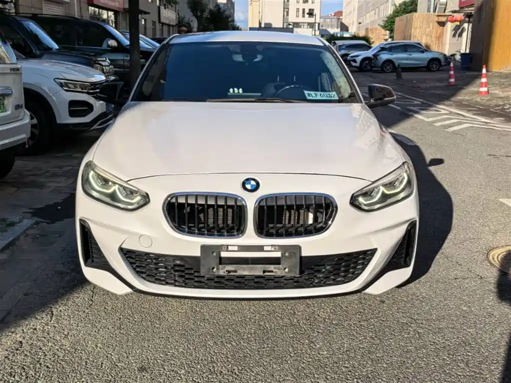BMW 1 Series 2021