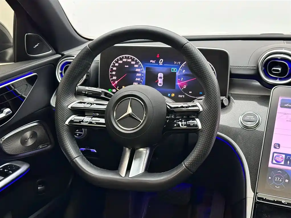 Mercedes-Benz C-Class 2024 — фото 12