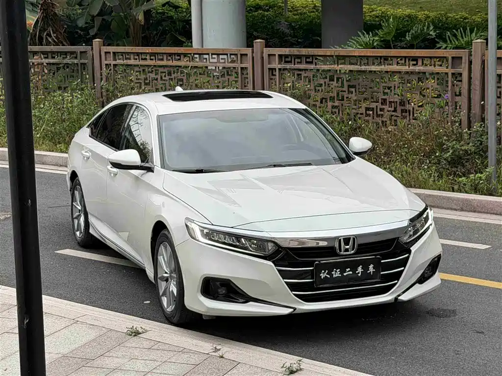 Honda Accord 2022 — фото 1