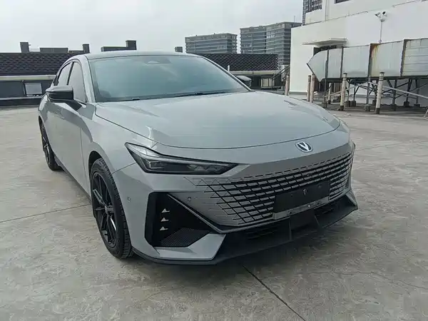 Changan UNI-V 2022