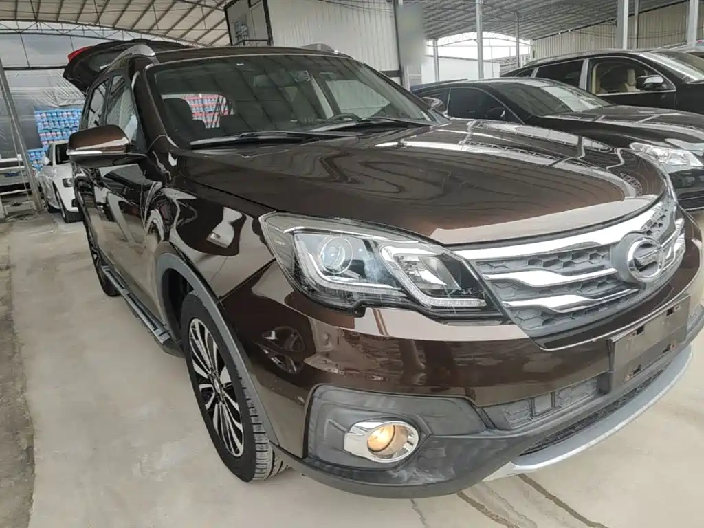 GAC Trumpchi GS5 Super 2016 — фото 4
