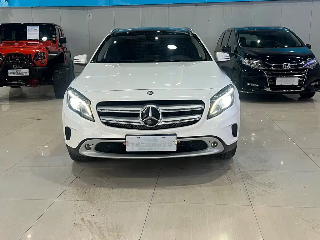 Mercedes-Benz GLA 2017 — фото 2