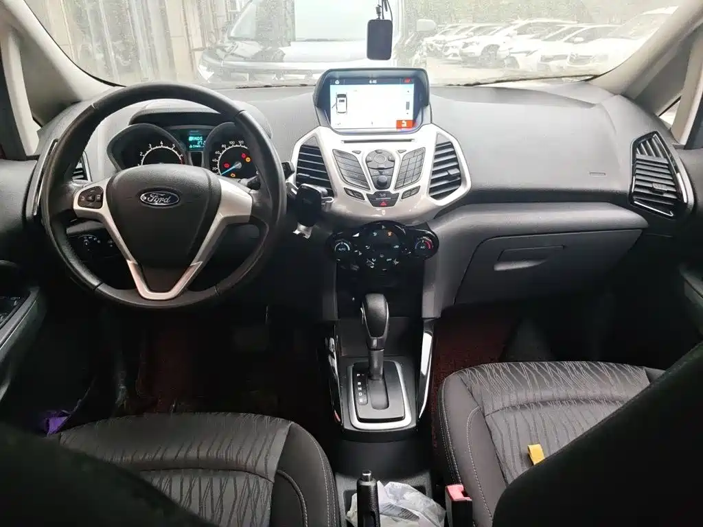 Ford Ecosport 2017 — фото 13