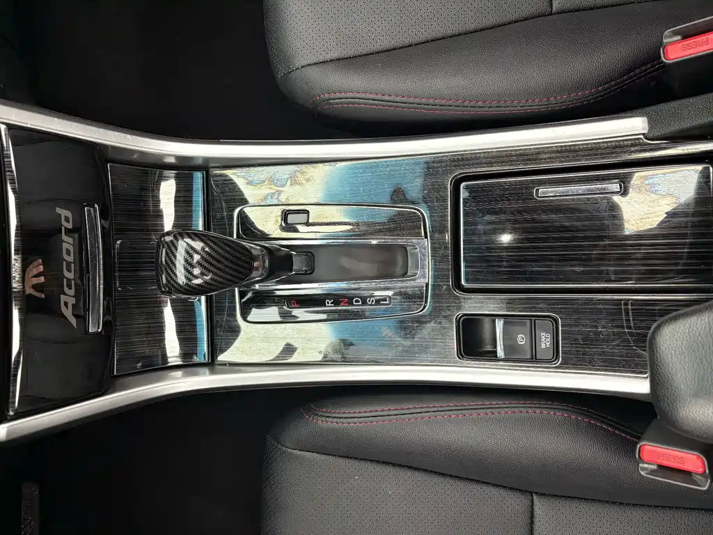 Honda Accord 2017 — фото 16