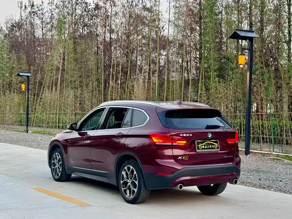 BMW X1 2021 — фото 4
