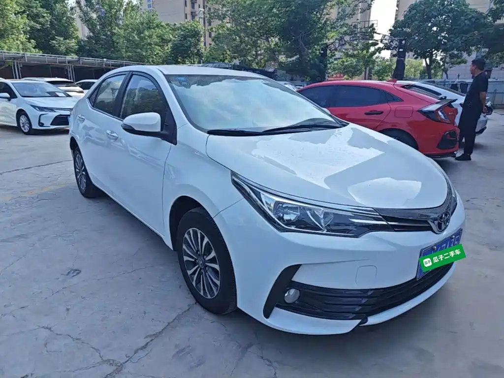 Toyota Corolla 2019 — фото 4