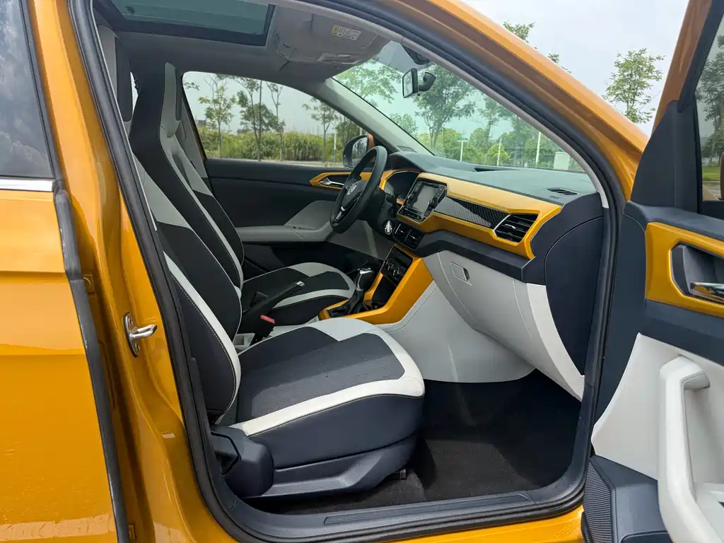 Volkswagen T-Cross 2019 — фото 13