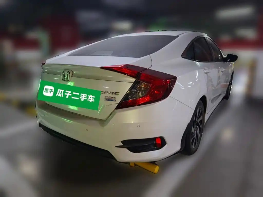 Honda Civic 2017 — фото 6