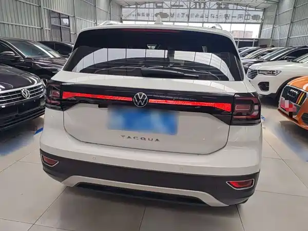 Volkswagen Tacqua 2021