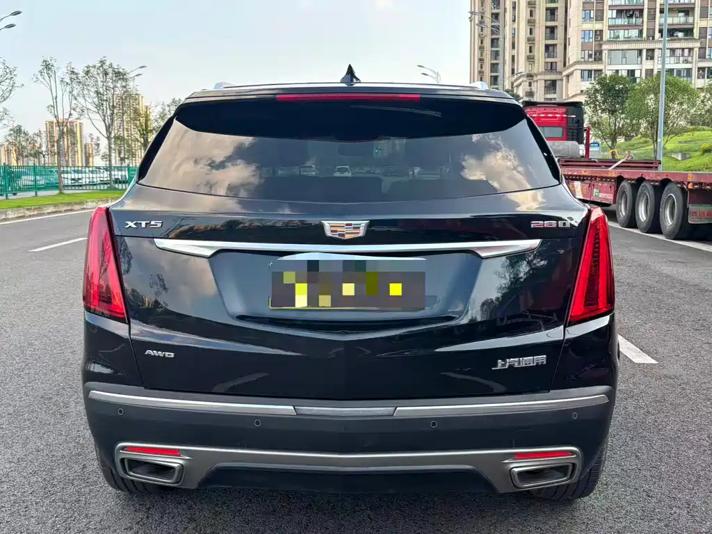 Cadillac XT5 2021 — фото 4