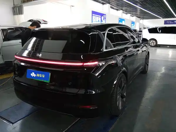 Li Auto L7 2024