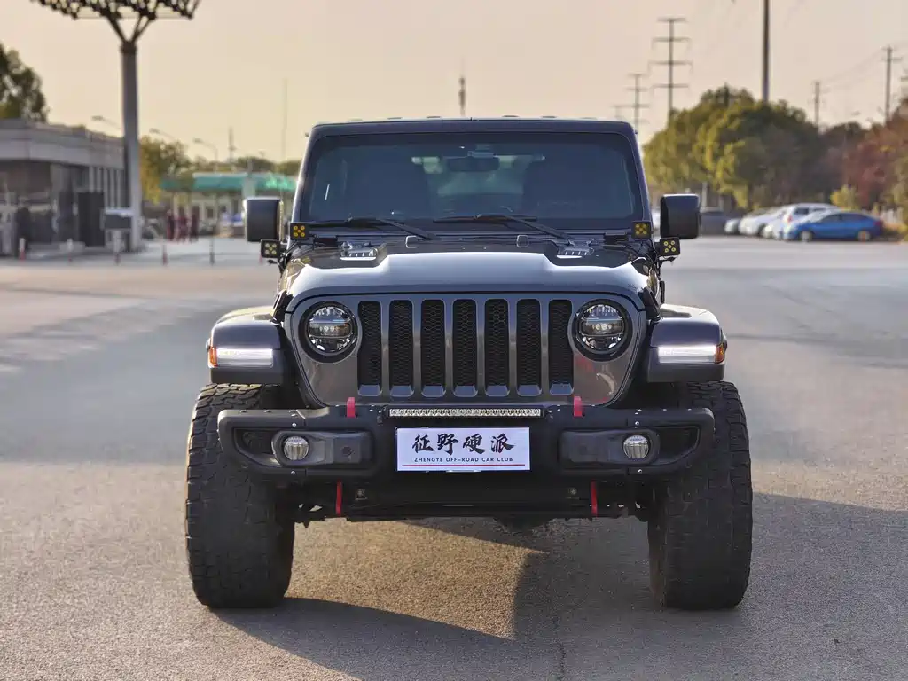 Jeep Wrangler 2019 — фото 2
