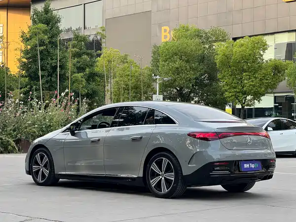 Mercedes-Benz EQE 2022