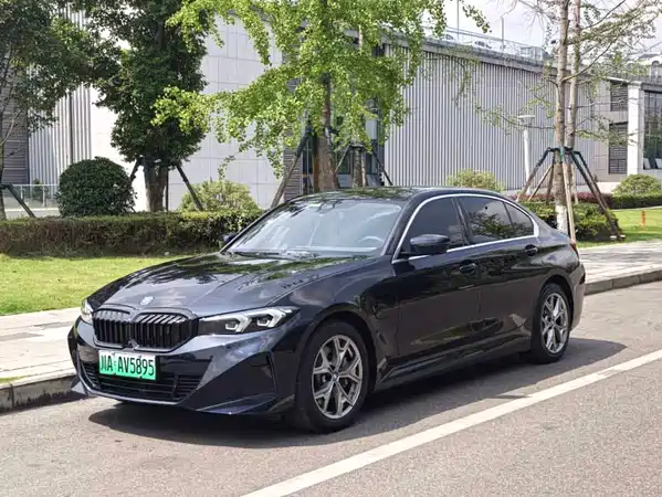 BMW i3 2023