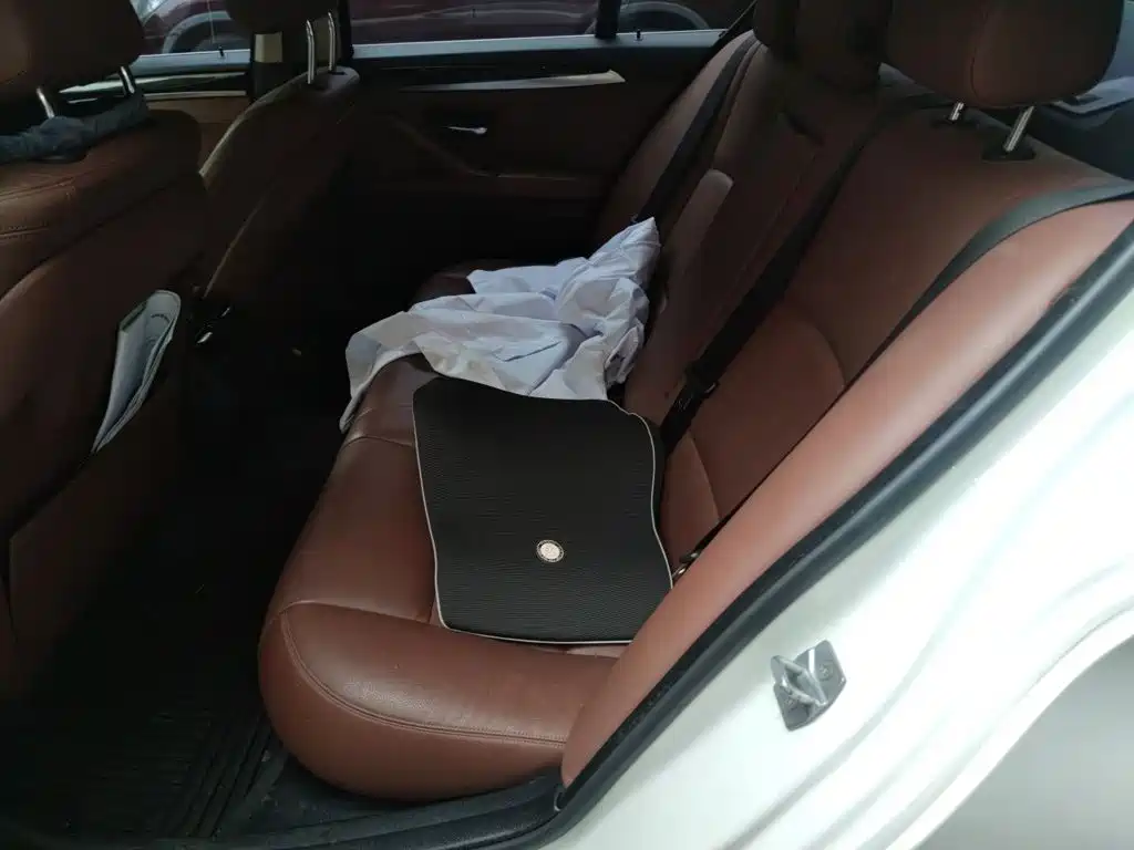 BMW 5 Series 2014 — фото 15
