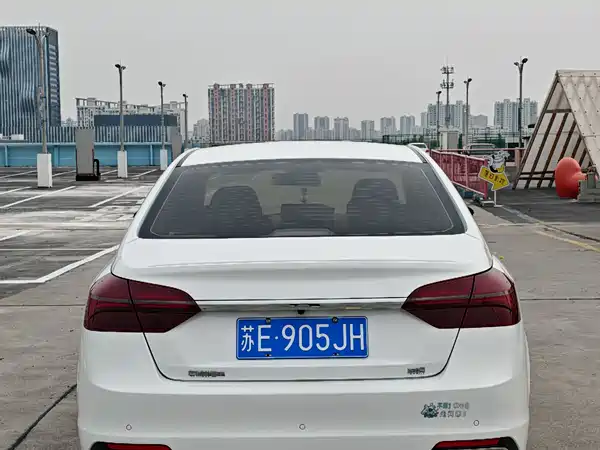 Geely Emgrand 2020