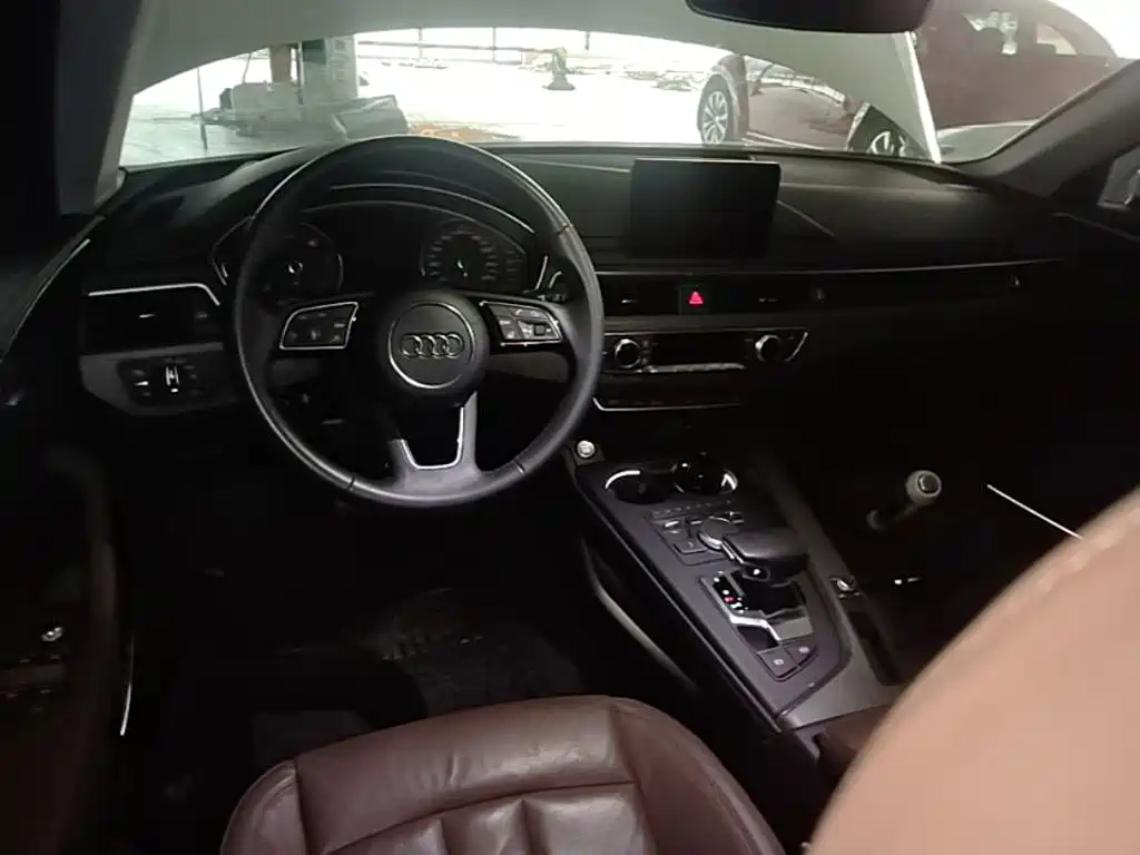 Audi A4L 2017 — фото 10