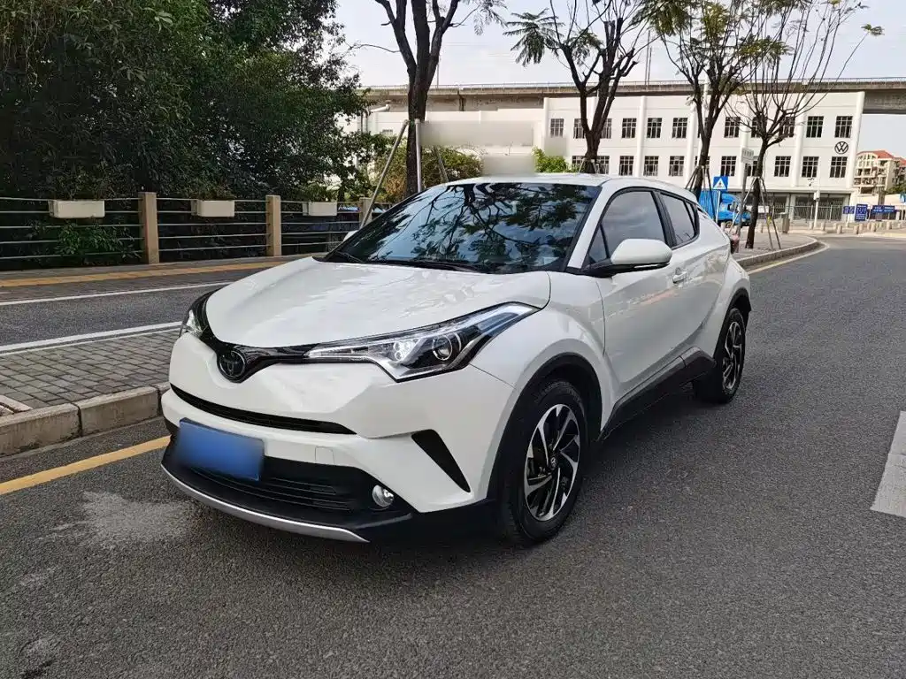 Toyota IZOA 2019 — фото 2