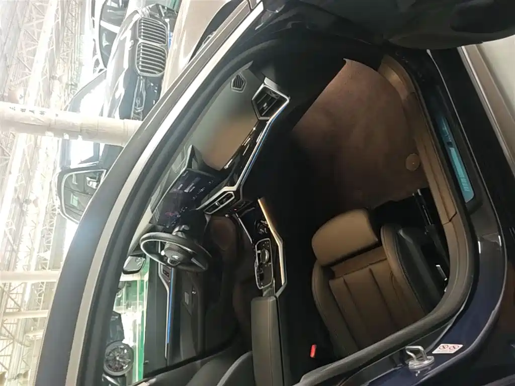 BMW i4 2025 — фото 10