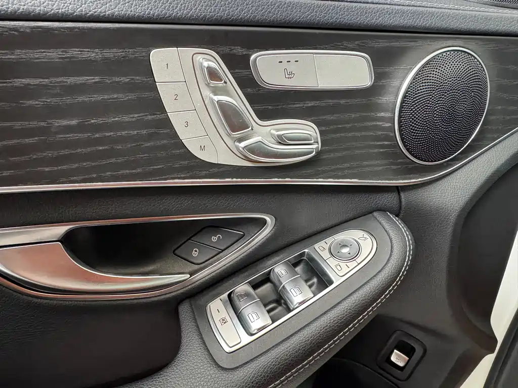 Mercedes-Benz C-Class 2020 — фото 10