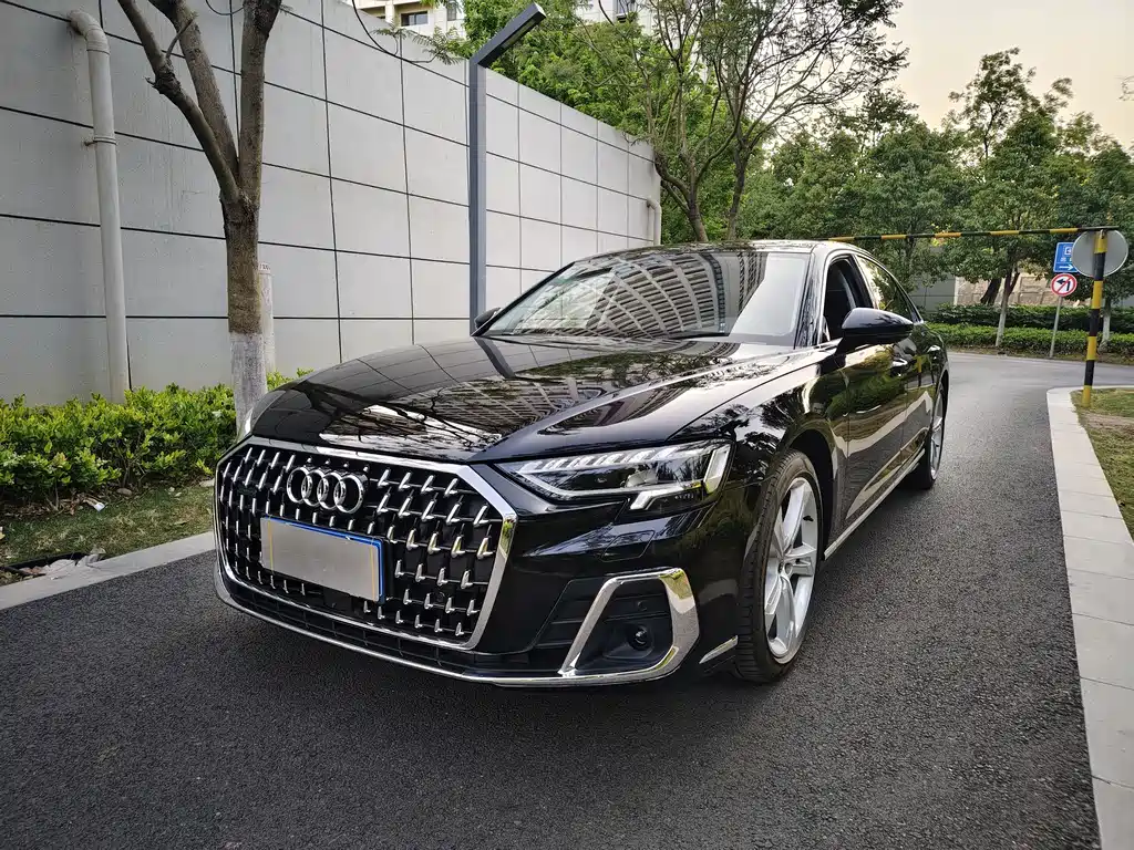 Audi A8 2024