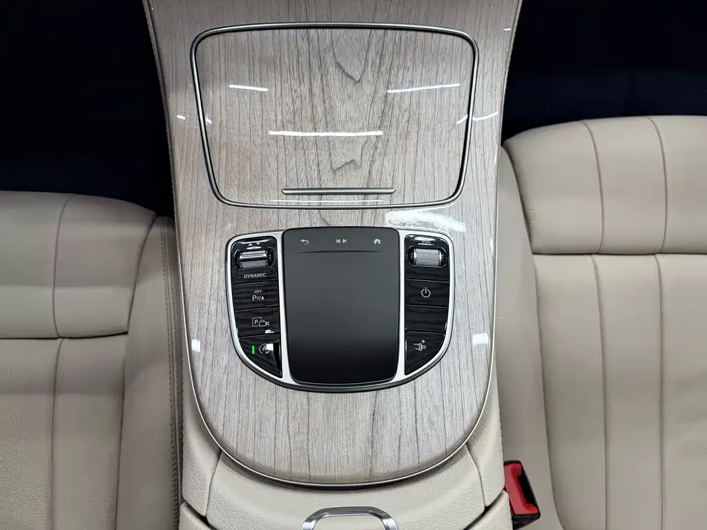Mercedes-Benz E-Class 2023 — фото 14