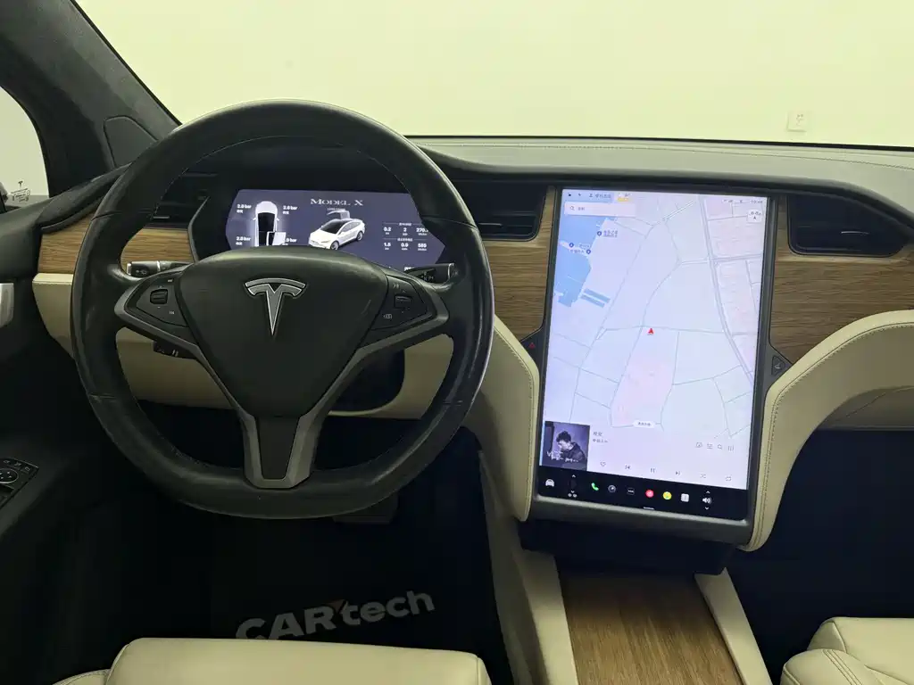 Tesla Model X 2019 — фото 17