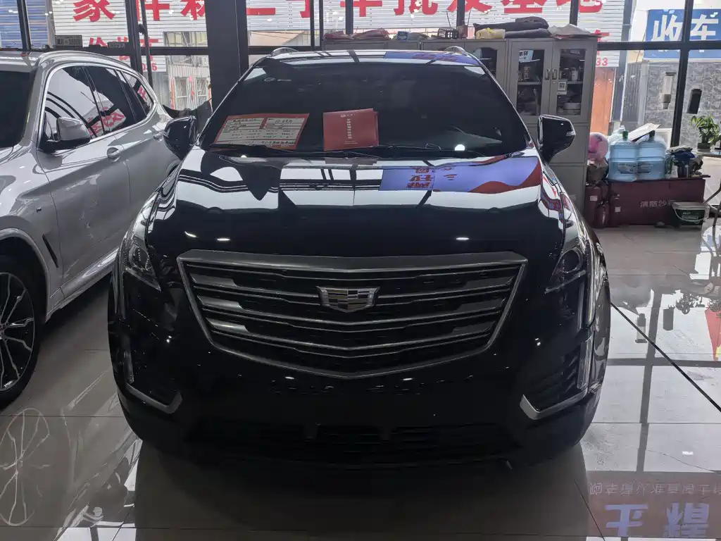 Cadillac XT5 2018 — фото 2