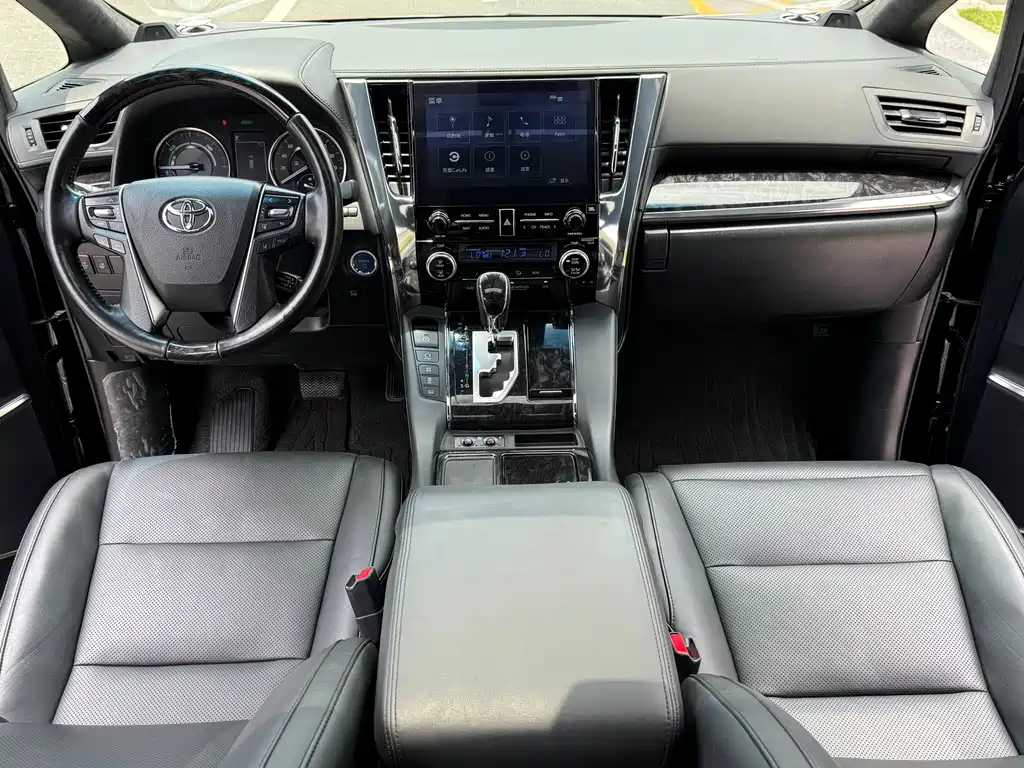 Toyota Vellfire 2021 — фото 6