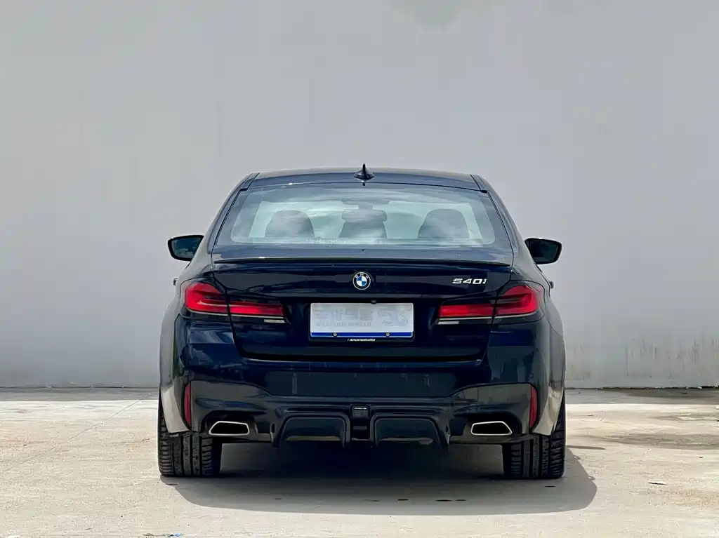 BMW 5 Series 2021