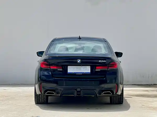 BMW 5 Series 2021