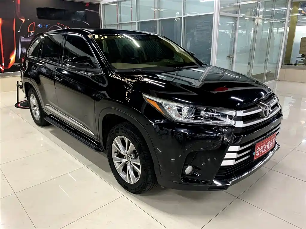 Toyota Highlander 2018 — фото 9