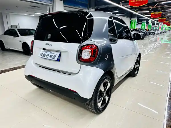 smart fortwo 2018