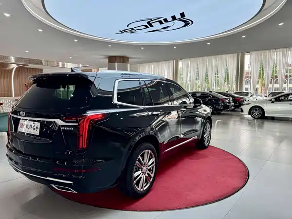 Cadillac XT6 2021
