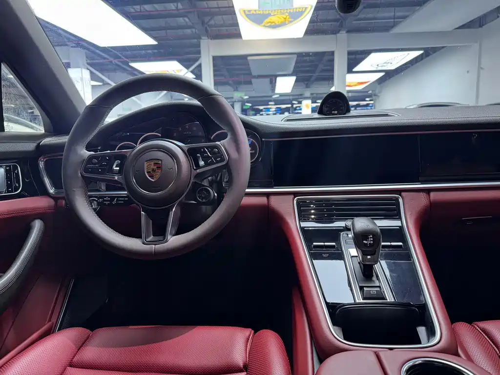 Porsche Panamera 2018 — фото 13