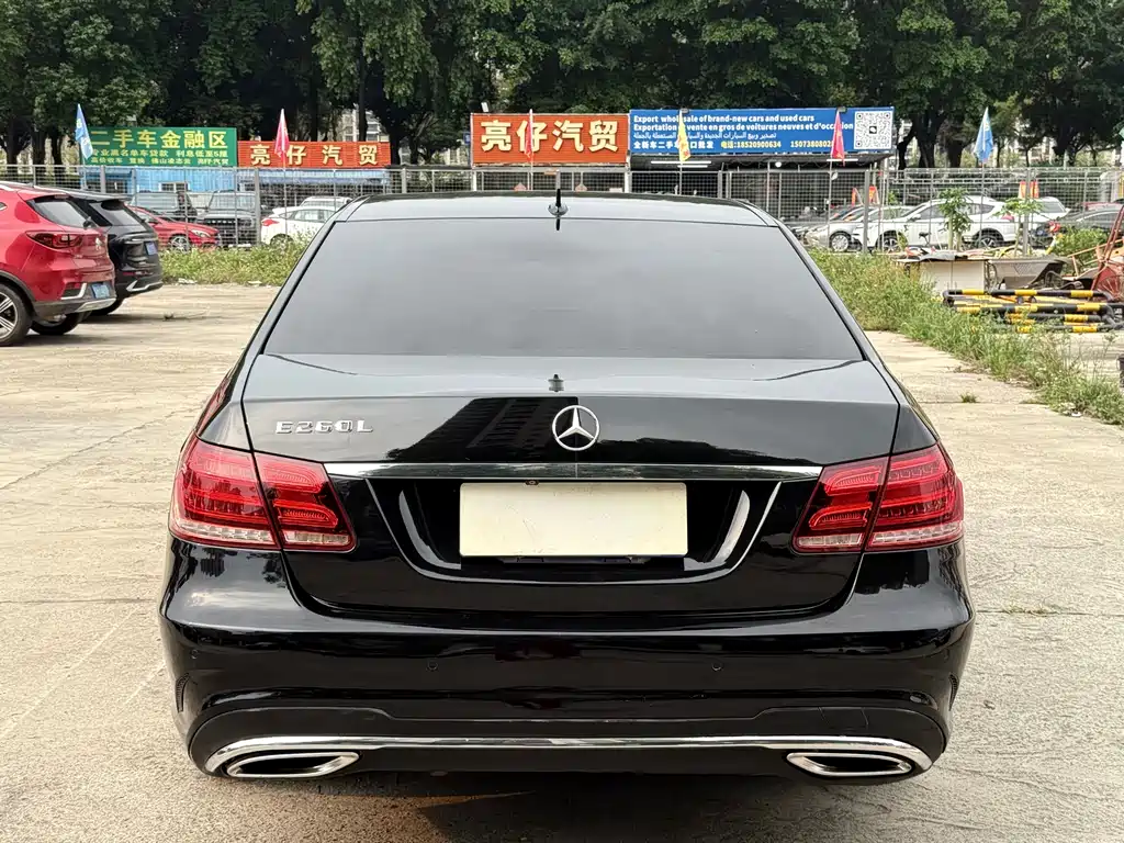 Mercedes-Benz E-Class 2015 — фото 16