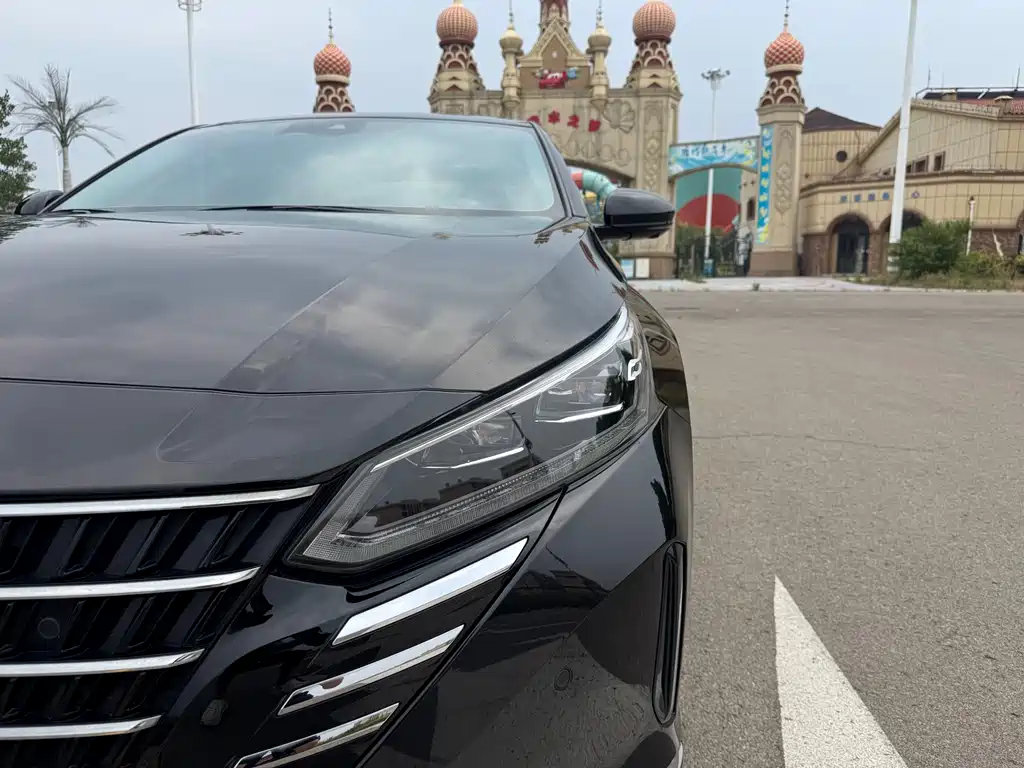 Nissan Teana 2023