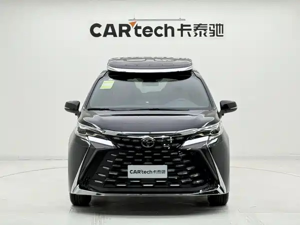 Toyota Granvia 2024