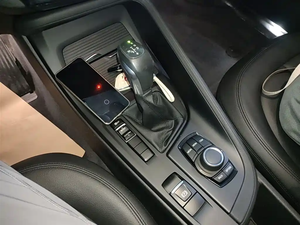 BMW X1 2018 — фото 14