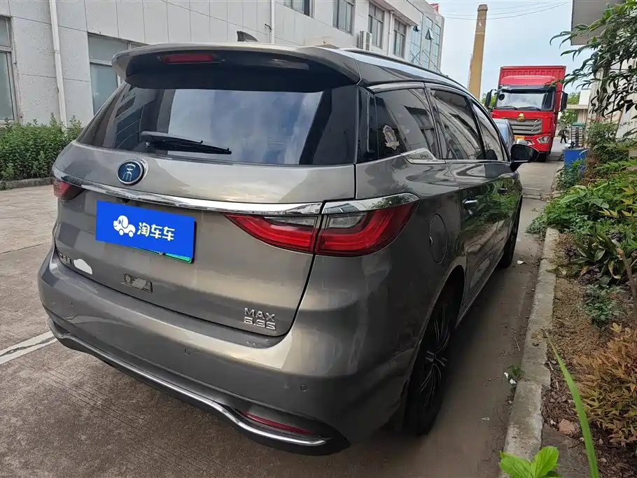 BYD MAX New Energy 2019 — фото 3