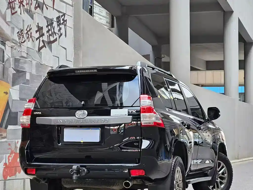 Toyota Prado 2016 — фото 2