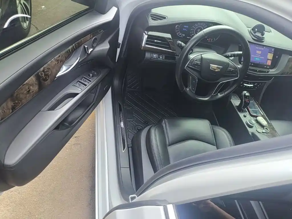Cadillac CT6 2021 — фото 16
