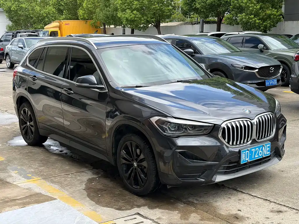 BMW X1 2021 — фото 2