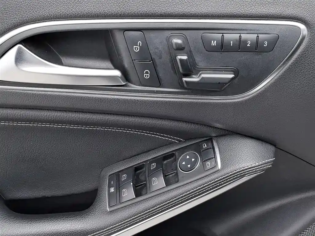 Mercedes-Benz GLA 2016 — фото 9
