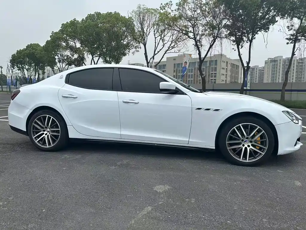 Maserati Ghibli 2016 — фото 4