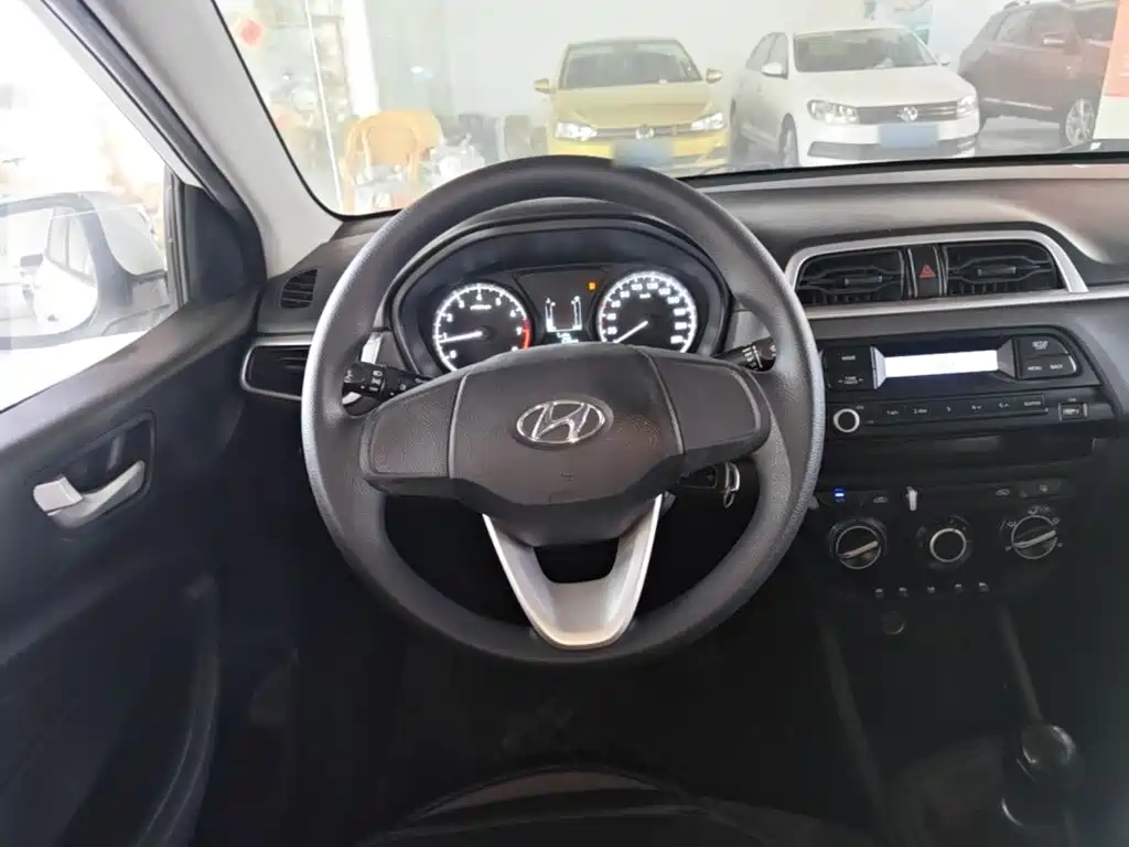 Hyundai Accent 2021 — фото 11