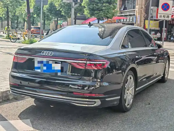 Audi A8 2024