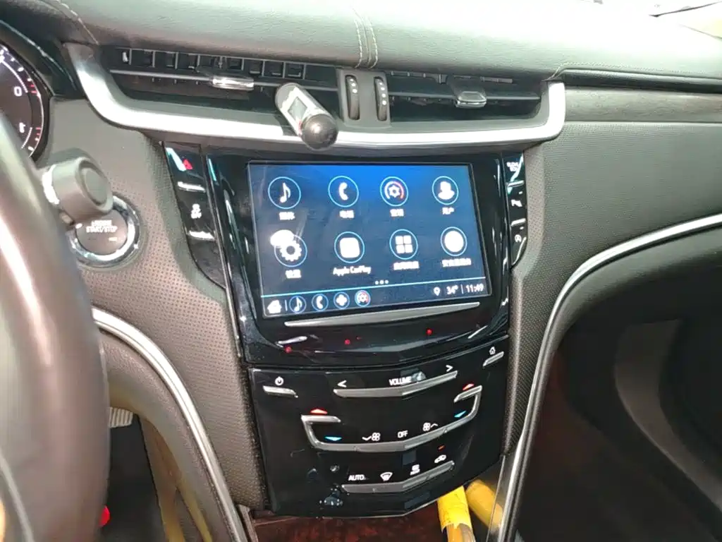 Cadillac XTS 2018 — фото 13
