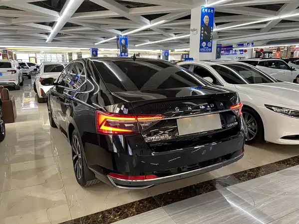 Skoda Superb 2022
